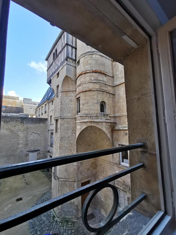 Studio En Duplex Dans Un Hotel Particulier Caen Bagian luar foto